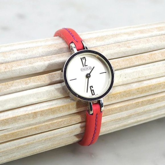 Coach Mini Leather Strap Watch #163-7 - Picture 2 of 4